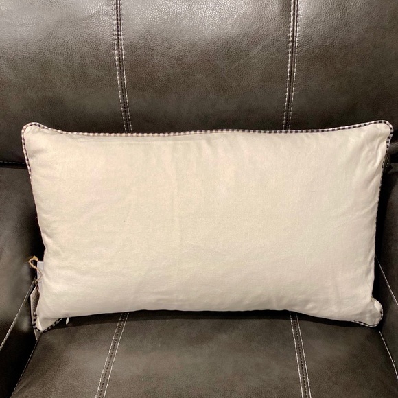 🎄Rae Dunn HOME FOR THE HOLIDAYS Accent Pillow - Picture 5 of 11